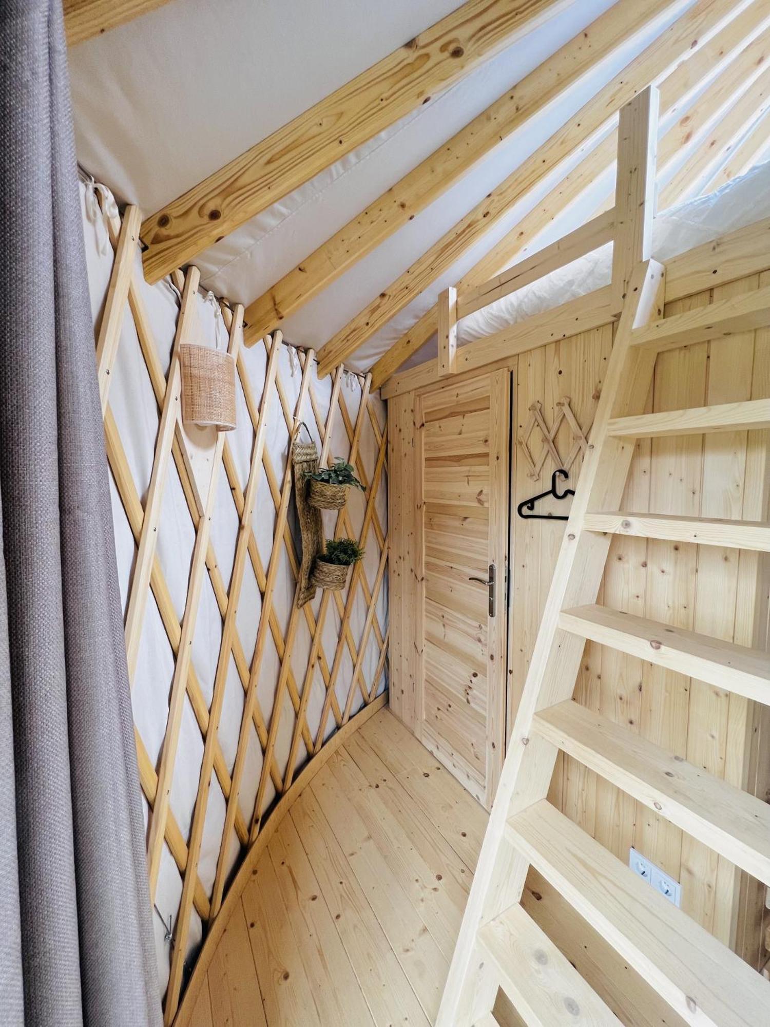 Magnolia Hoeve - Unieke Bestemming Voor Paardenliefhebbers En Bijzondere Overnachtingen In De Natuur Ledeacker Exteriér fotografie